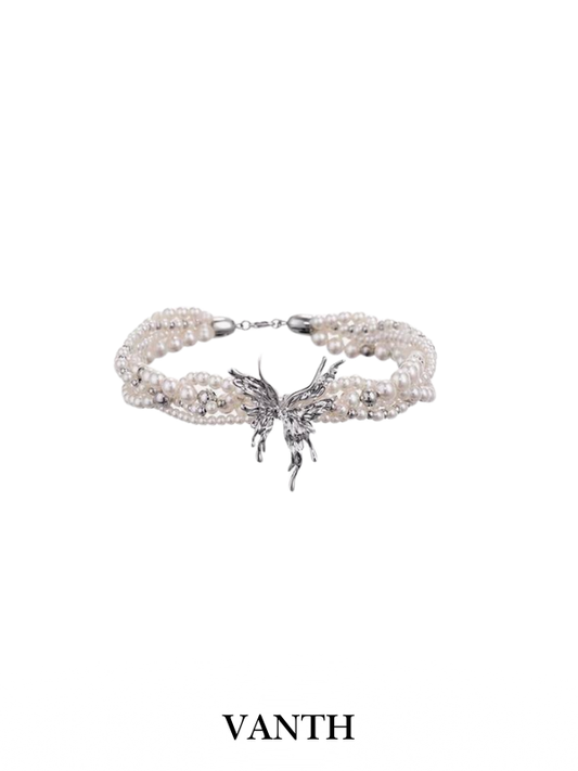 Feyra Pearl Choker